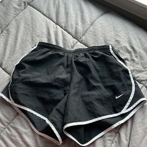 Nike girls dri fit shorts black size large